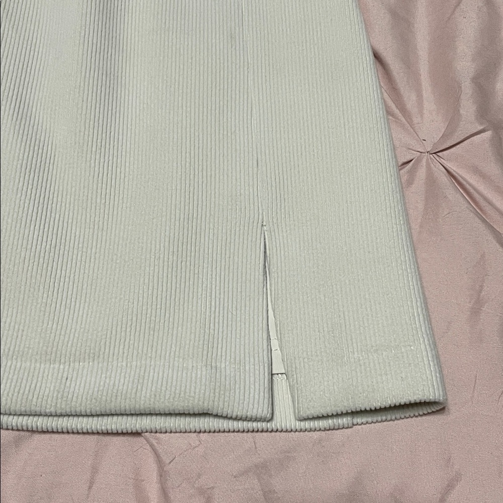 House of Harlow 1960 NWOT Cream Ribbed Suede Corduroy Mini Skirt Size Small - Picture 3 of 6